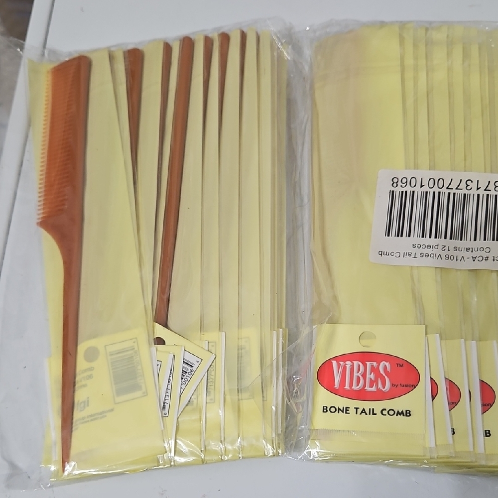 Vibe Yellow and Brown Bone Tail Comb Set